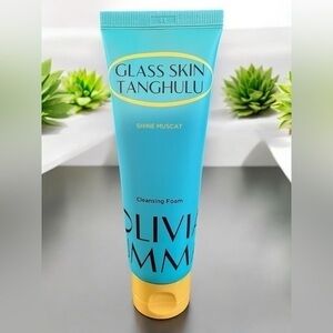 🆕 OLIVIAUMMA Glass Skin Tanghulu Shine Muscat Cleanser